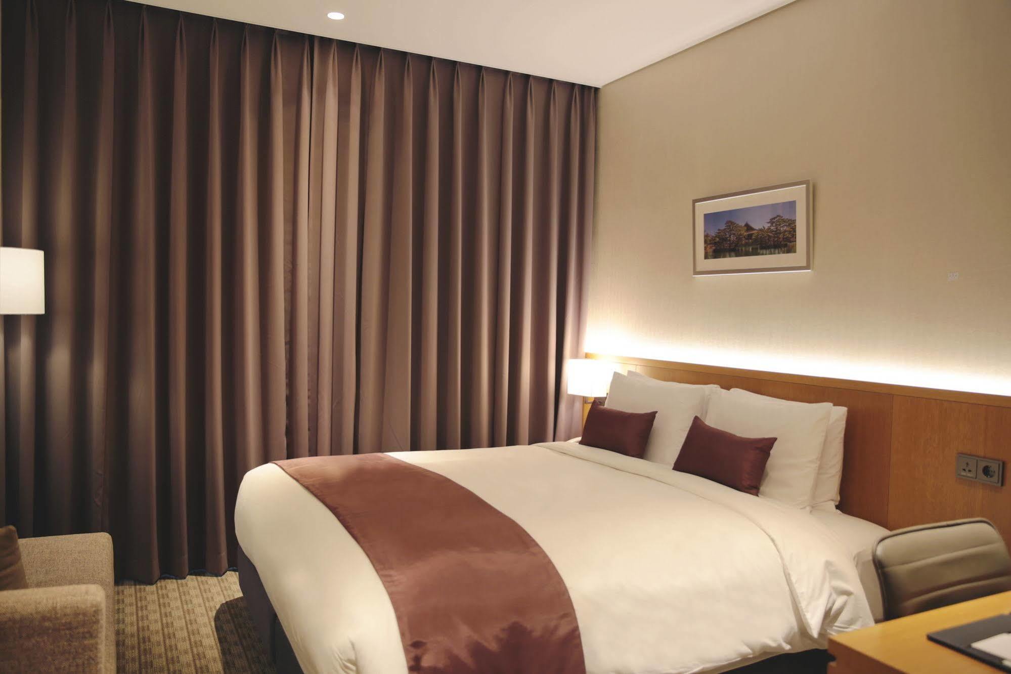 Sotetsu The Splaisir Dongdaemun 4*